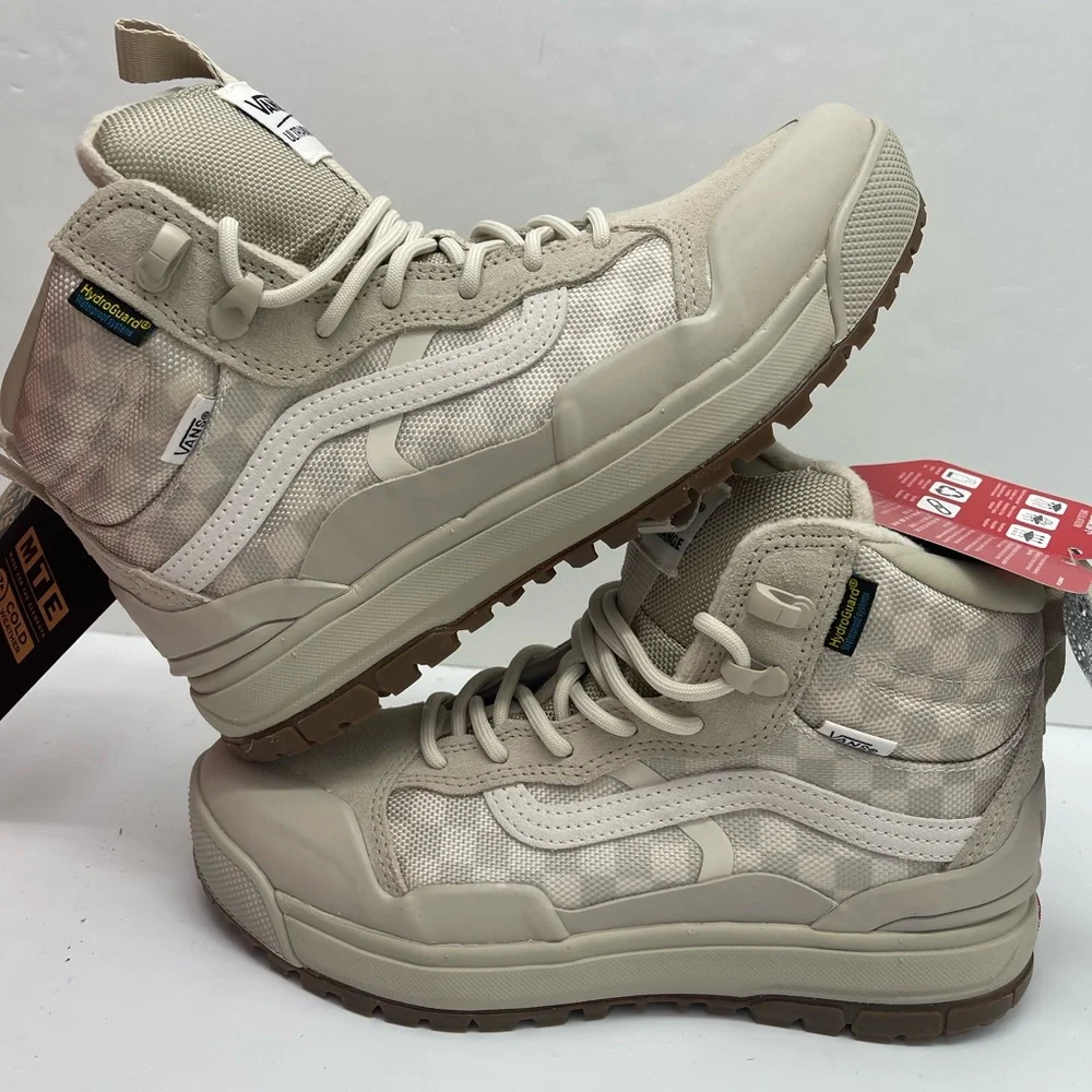 Vans Men’' UltraRange EXO Hi Gore-Tex Cream Lace Up Boot Mte2 Checkerboard Birch